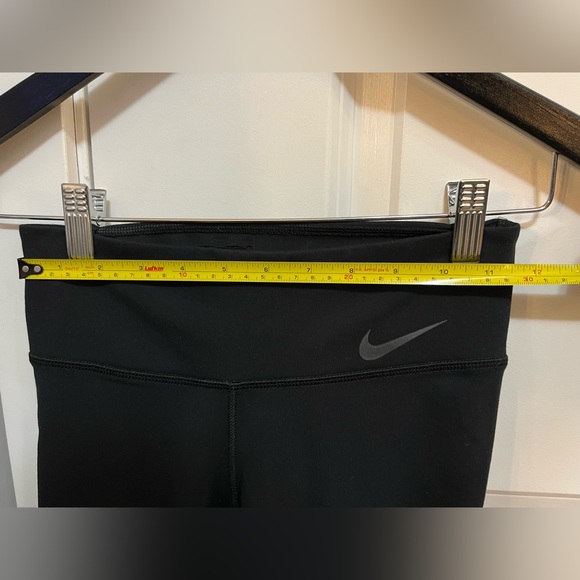 Nike Women's Black Leggings - Picture 7 of 8
